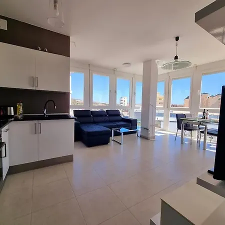 Eliza 3 Apartment